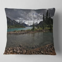 Dizajnirati tamno nebo preko kristalno čistog jezera - pejzažni tiskani jastuk za bacanje - 16x16
